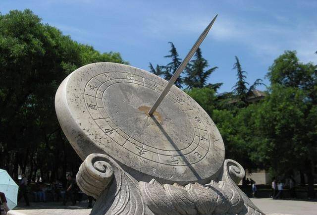 表却只沦为玩物成为了奢侈的象征凯发k8登录法国最先发明了手(图7)